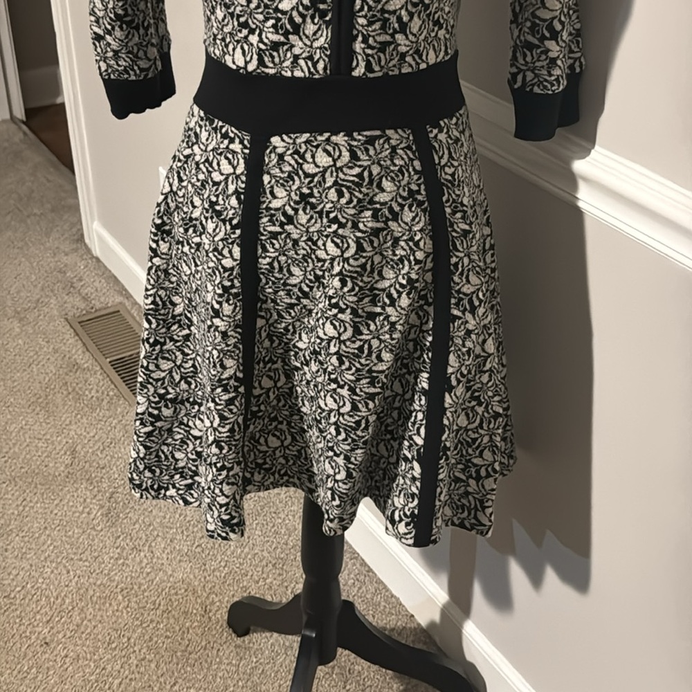Paul & Joe size small Black and Cream Floral Long Sleeve Dress - Picture 3 of 6